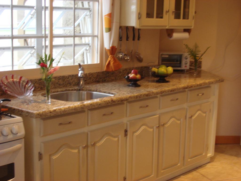 Bayside Villa St. Lucia カストリーズ 部屋 写真