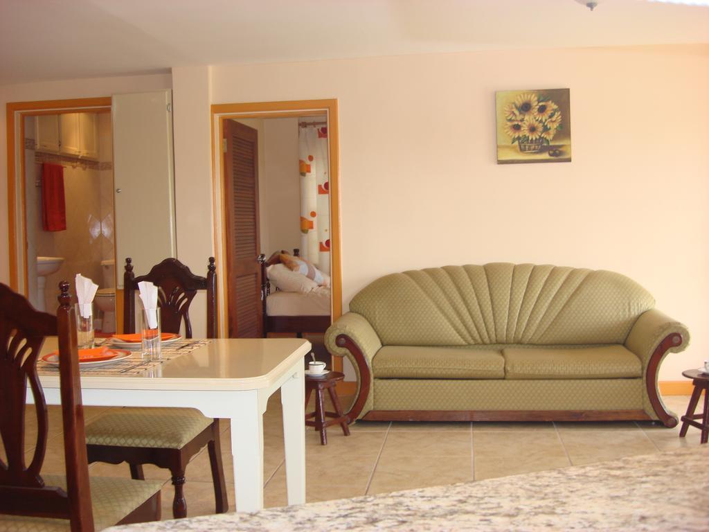 Bayside Villa St. Lucia カストリーズ 部屋 写真